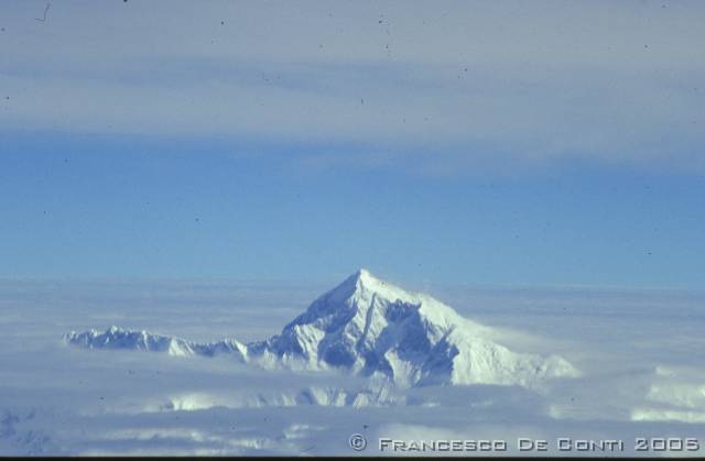 b_img281 Everest - poco sotto la quota di crociera!<br>Tibet - 2000