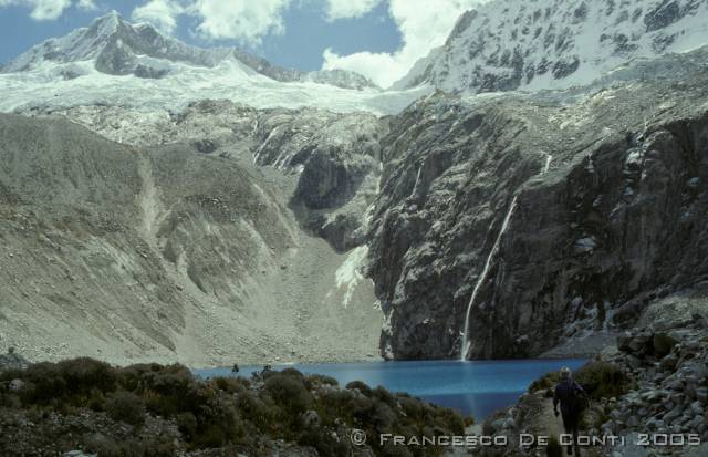 c_img088 Laguna 69 - Cordillera Blanca<br>Per - 1998