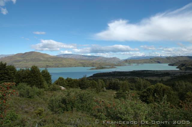 j_dsc_1050 Lago Norgenskiold - Paine<br>Cile - 2004