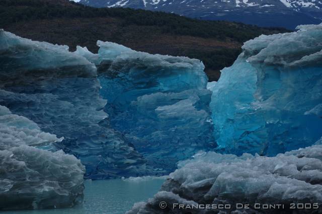 j_dsc_1661 Iceberg sul Lago Argentino<br>Argentina - 2004