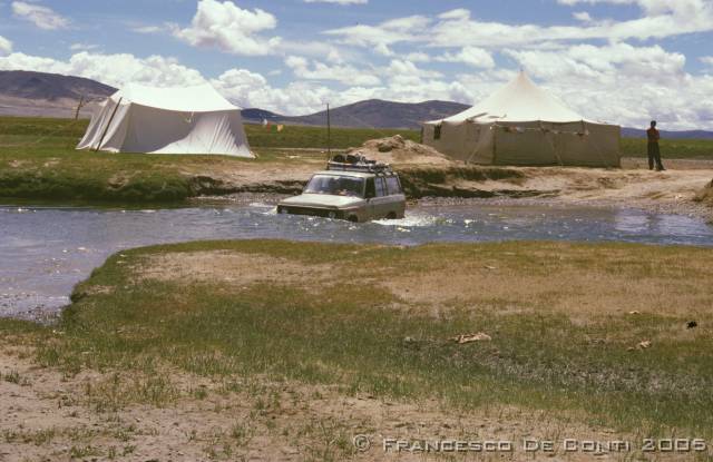 b_img099 Guado verso il Kailash<br>Tibet - 2000