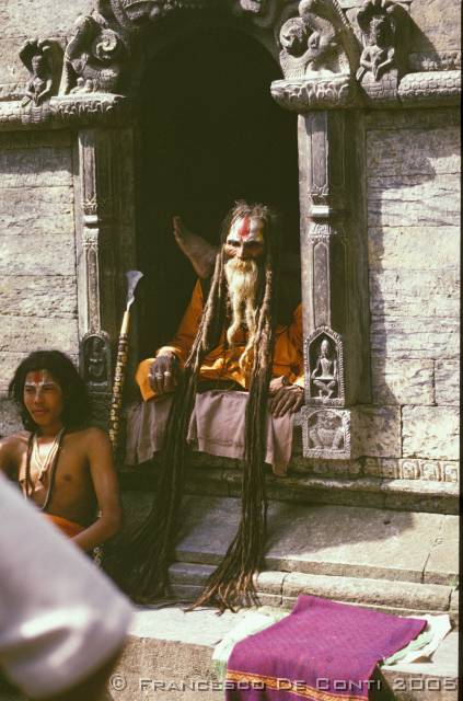 b_img017 SAntone a Pashupatinath<br>Nepal - 2000