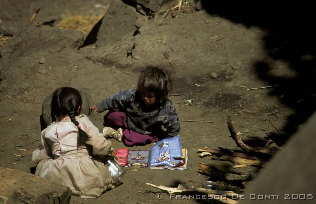 c_img049 Bambini a Huaripampa - Cordillera Blanca<br>Per - 1998